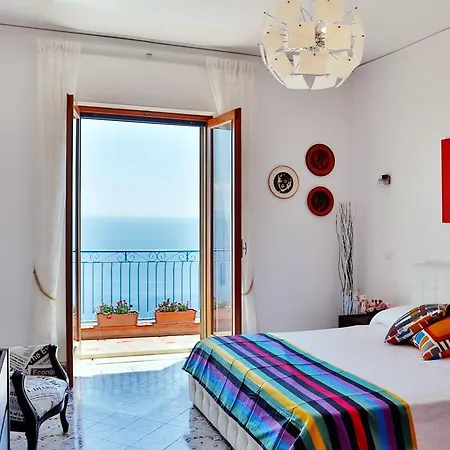 Serena With Sea View Guest house *