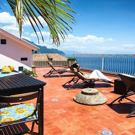Serena With Sea View Guest house