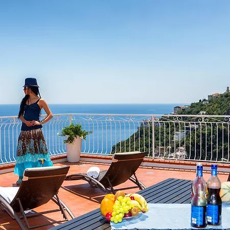 Guest house Serena With Sea View